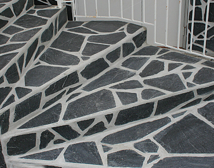 Välimeren Tumma 1-2 cm sis.  laastit