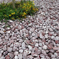 /images/teaser//small-pebble-burgundy-.jpg
